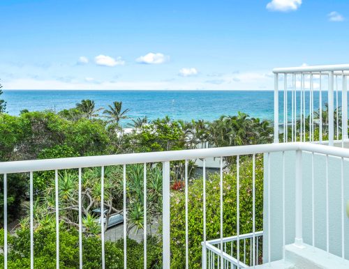 2/15 Crank Street, Sunshine Beach