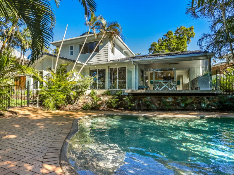16 oceania crescent