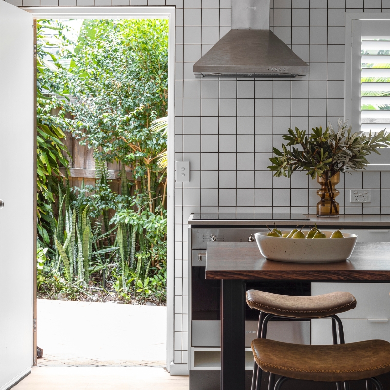 3/8 kareela avenue kitchen